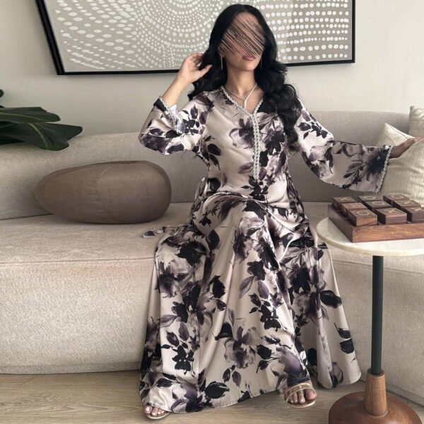 Muslim Arabic Dubai Printed Robe - Image 5